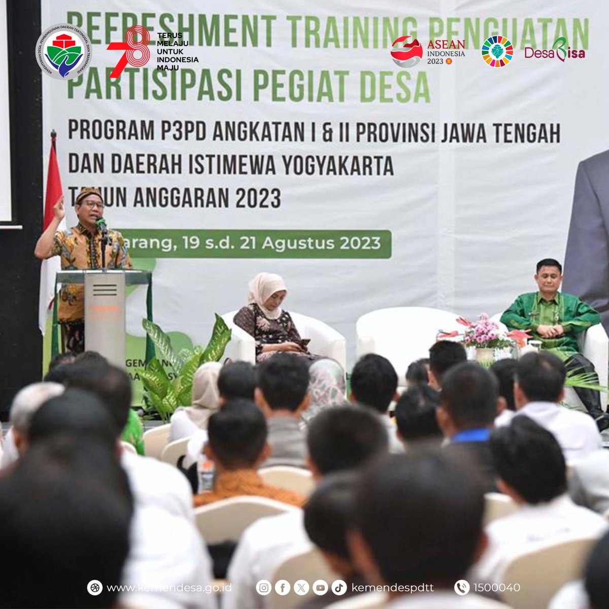 kemendespdt's tweet photo. Mendes PDTT Abdul Halim Iskandar (Gus Halim) meminta para pegiat desa untuk meningkatkan kualitas dengan memahami dan menginternalisasi materi dengan baik.

Menurutnya, pelatihan ini sangat penting karena berkaitan dengan dua hal yang akan menentukan eksistensi pendamping desa. https://t.co/VG3caUKrkh