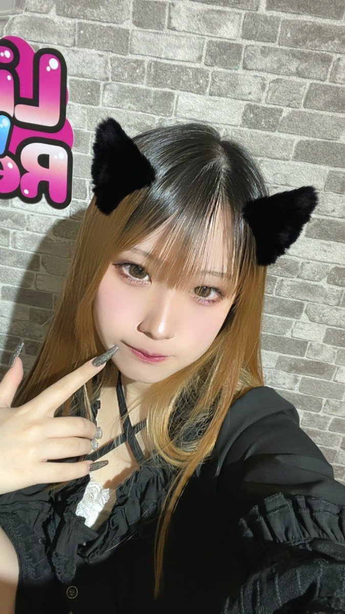lienlereve's tweet photo. 8/21(月)18時OPEN

キャスト💖
まろ @maro_lien 
める @meru_lien 
きさき @kisaki_lien 

お待ちしております✨ https://t.co/cuDL0EszHi
