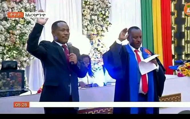 EAyfaro's tweet photo. ክቡር አቶ ጥላሁን ከበደ የደቡብ ኢትዮጵያ ክልል ር/መስተዳድር ሆነው ተሾሙ። መልካም የሥራ ዘመን!! https://t.co/Pq7uBkYe9R
