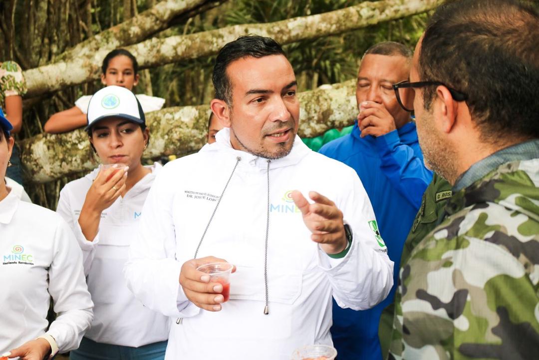 #LoDijo 🗣️|Min. <a href="/JosueLorcaV/">Josué Lorca Vega</a>: "Es súper importante destacar que este espacio está para que todos los turistas, margariteños vengan y disfruten de su área recreativa, también sepan que va a estar instalada, con las ferias de emprendedores y emprendedoras de productos de La Sierra"