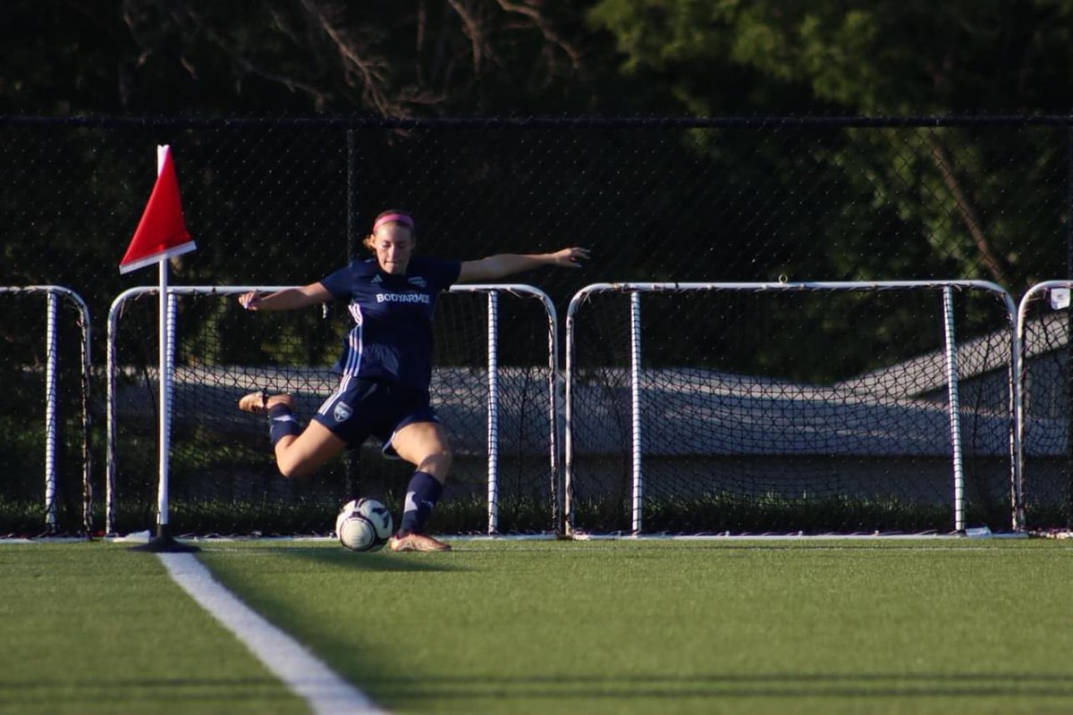 p_coleman24's tweet image. Kansas City was melting but the heat didn’t stop this young lady… Madi helped her team to an undefeated weekend with no goals allowed to bring home the Championship!! #FallKickOff #Champions