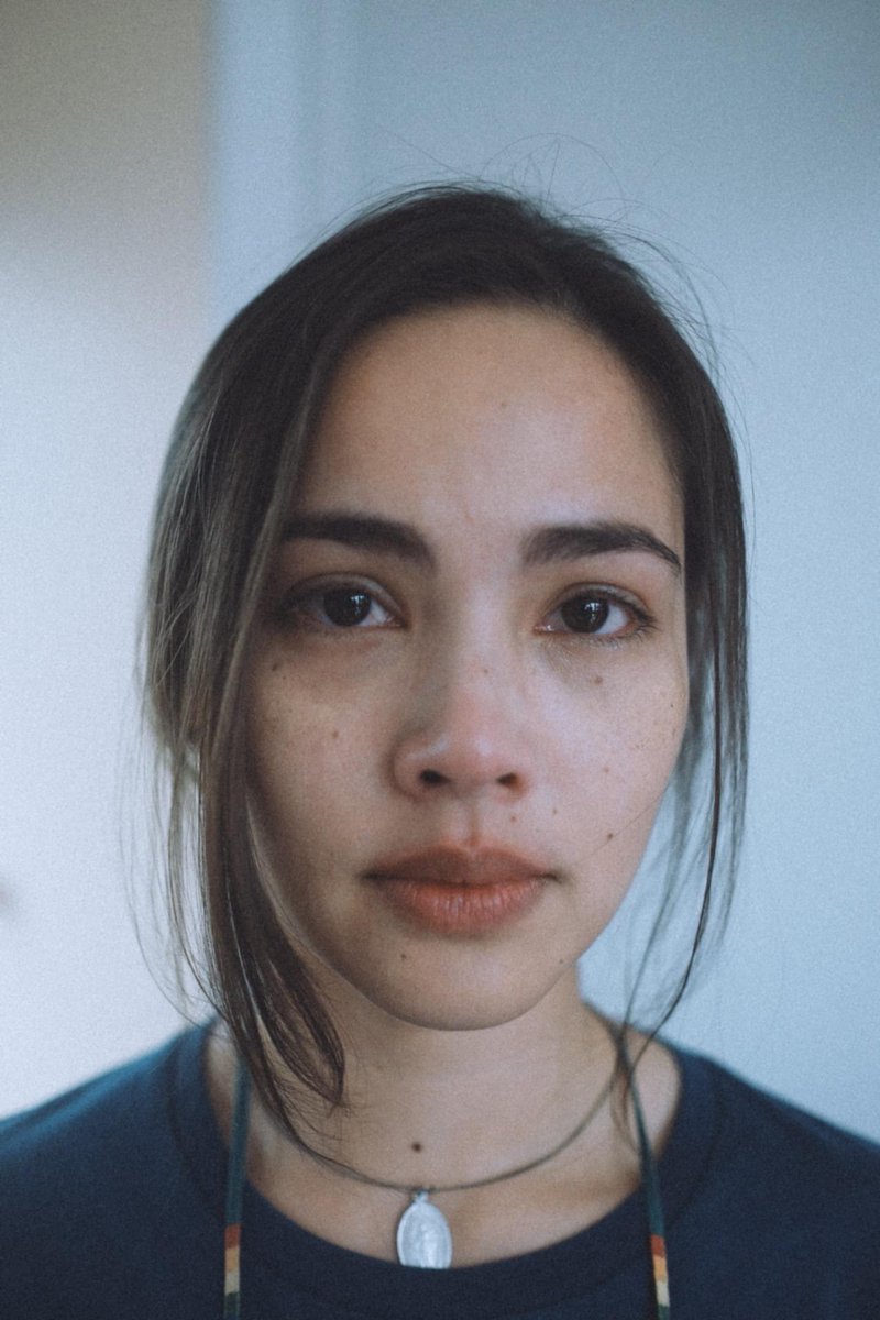 thank you for being Jay . 
congrats และขอบคุณพี่ญ่าและพี่เจ ตัวแทนชาวเรา ราชฑูตแห่งคณะทำงาน fast &amp; feel love , ขอบคุณมิตรภาพที่ดีจนถึงวันนี้ / รูปนี้ข้าพเจ้าถ่ายเก็บไว้หลังถ่ายซีนต้นไม้ตาย, เป็นดวงตาที่อยากบันทึกไว้ด้วยความประทับใจ #fastandfeellove