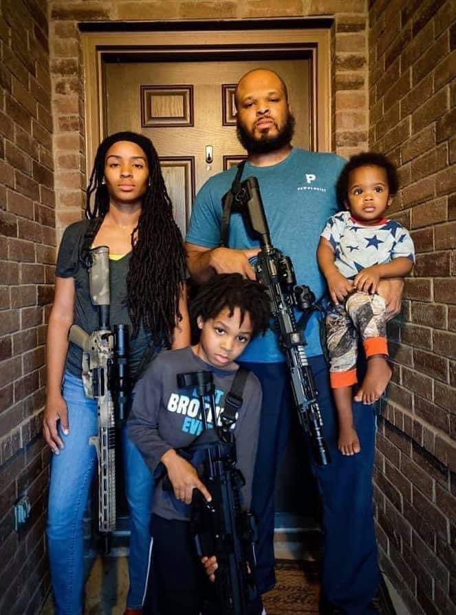 dom_lucre's tweet image. Democrats claim Conservatives only want white people to have guns. Conservatives, does this photo offend you?