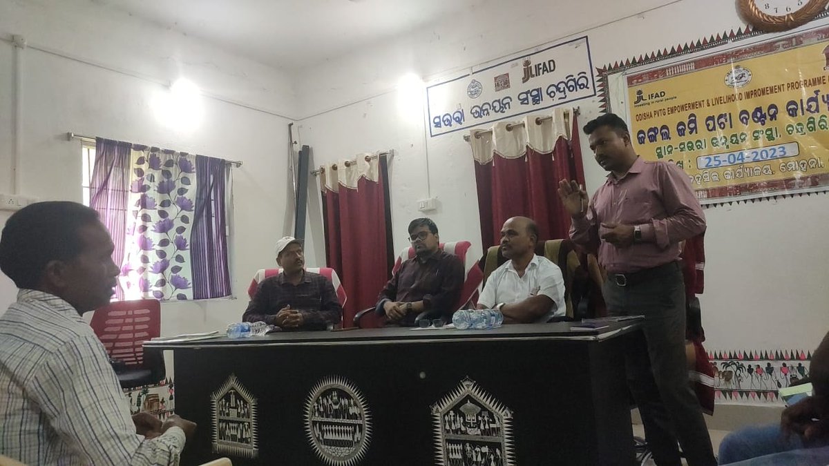 PabitraNimapada's tweet photo. Attened a RoR Distribution Meeting  on Recognisation of Forest Land under Forest Rights Act, 2006 &amp; Amendment Rules, 2012 at SDA, Chandragiri, Gajapati https://t.co/AZrnA9vVUT