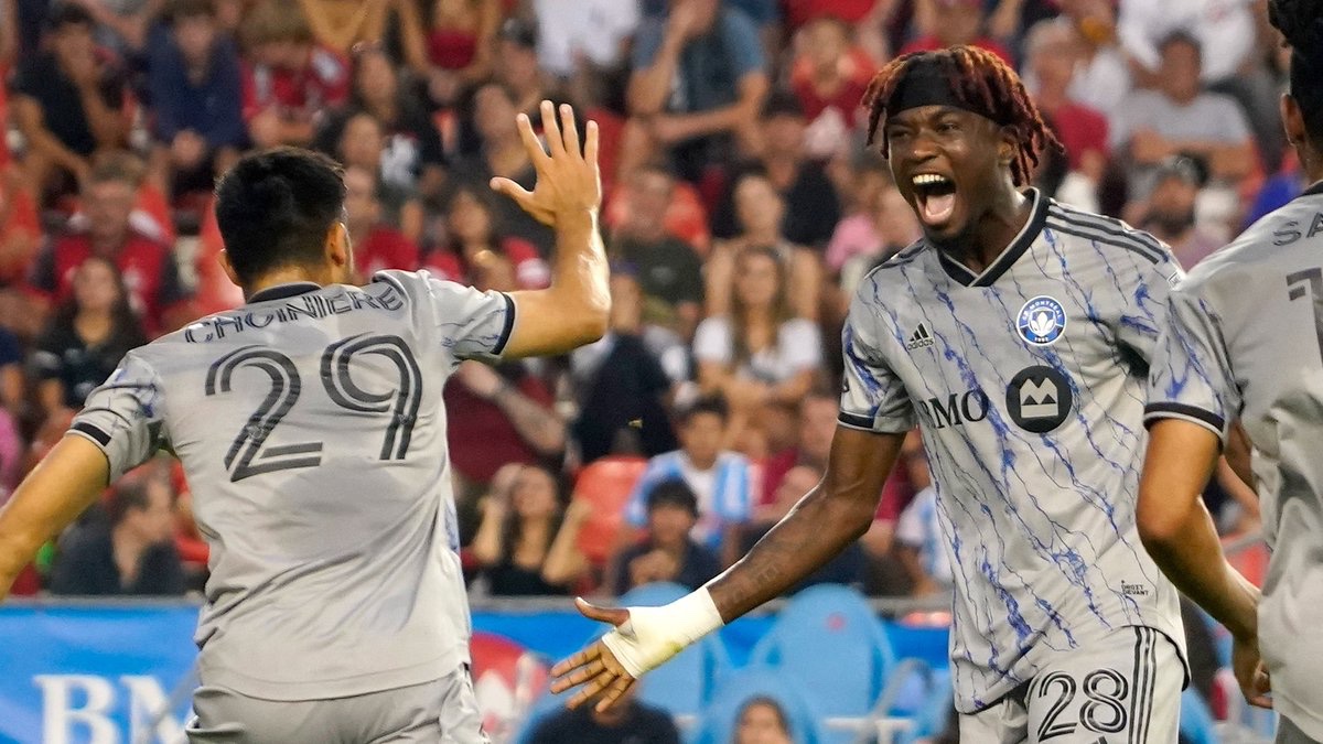 CANSoccerDaily's tweet photo. #TORvMTL finished as a five-goal thriller!
But it was #CFMtl who came away with the three points after a wild #CanadianClassique on MLS restart weekend.
#TFCLive's losing run goes on. TFC did score though ๐
Full game breakdown from @tdnightingale ๐
https://t.co/4SfGiOlj8G https://t.co/U9WsiZCcNw