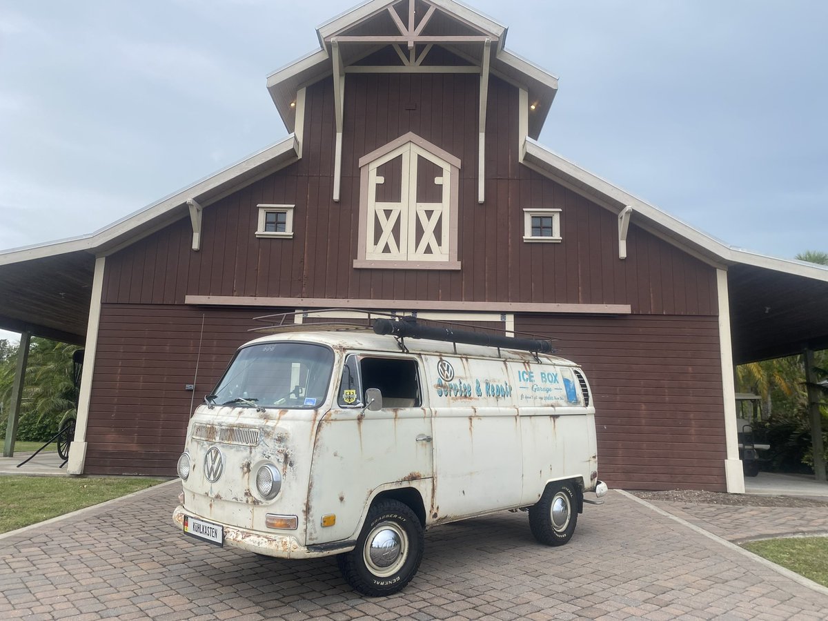 VWBayPride's tweet photo. Kinda like a barn find https://t.co/W50vofKfZG