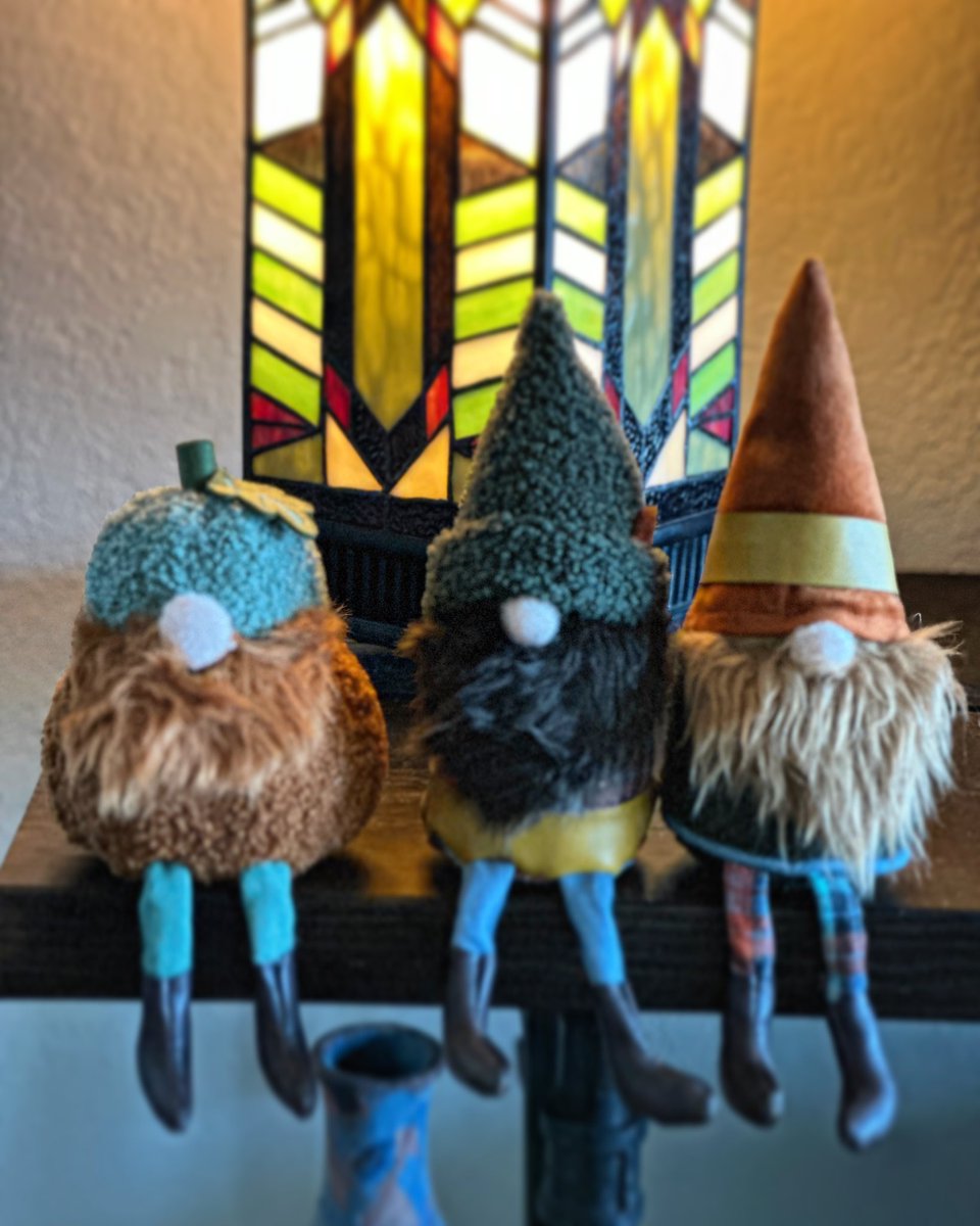 LwdlPodcast's tweet photo. Follow along on the gnomes daily adventures throughout the rest of the summer and through the fall!  #gnomes #fall #adventure #lwdl https://t.co/peDg0YtaHV