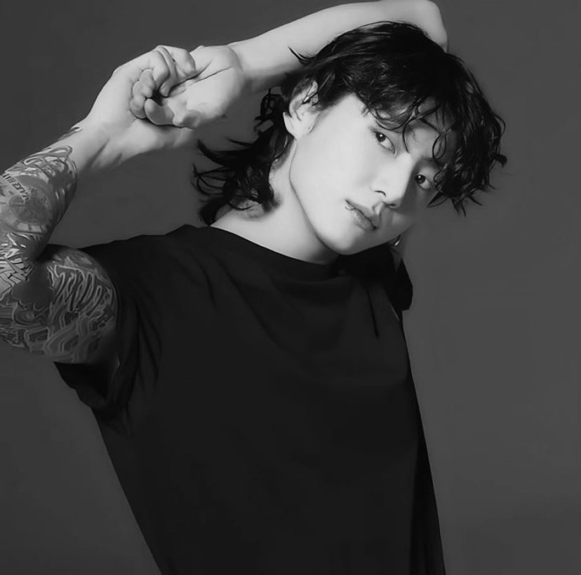 Kook Updates tweet media