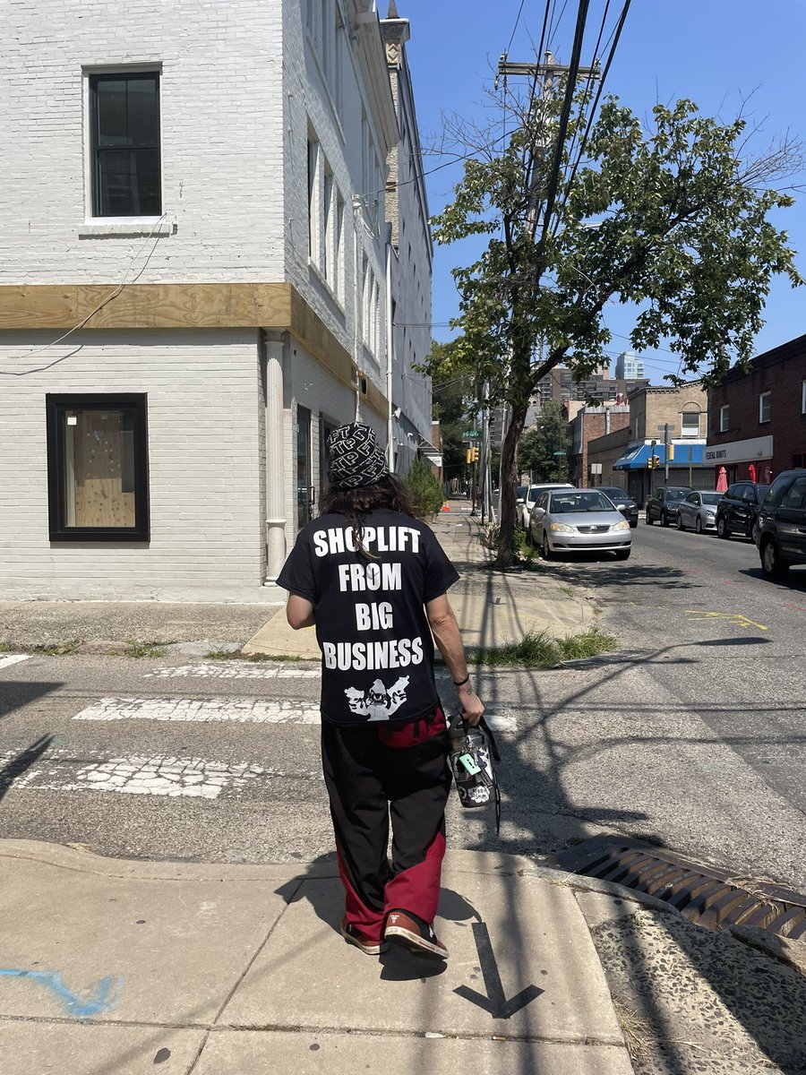 basshousehtml tweet media