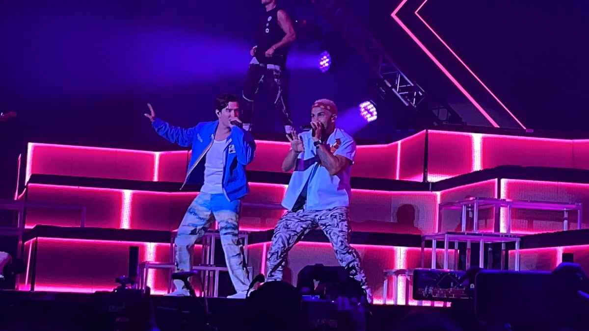 AreVigoritto's tweet photo. ¿Cómo se supera la depresión post concierto? #CantGetEnoughTour #BTR https://t.co/w8px8XpbCG