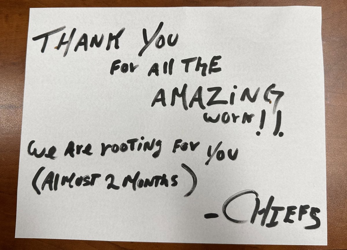 DrRohaMemon's tweet photo. Ending first night shift with the sweetest gesture from our chiefs 🥹 @jmcchiefs https://t.co/fuyIy8IqTS