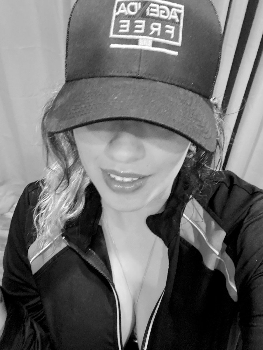 SarahDerpyy's tweet photo. @lookner @AgendaFreeTV #hurricanhilary https://t.co/oQH6s5G8y3