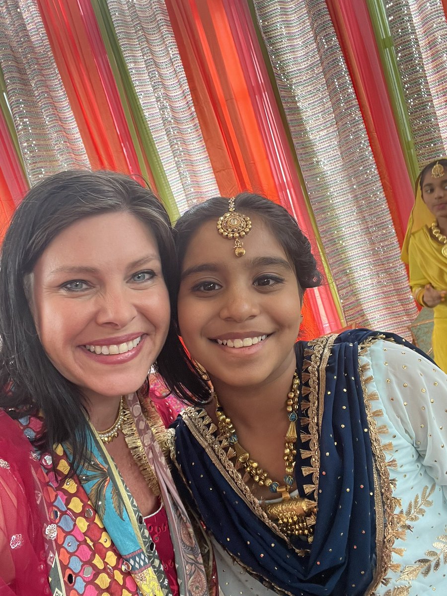 CM_LisaKaplan's tweet photo. I love celebrating w/ the amazing women, daughters, sisters &amp; friends at #Natomas Teeyan. Such an amazing annual tradition celebrating the Empowerment of Women &amp; Girls. #teeyan #moonson #punjabi #women #girls #dance #beauty https://t.co/yF9F1YFsao