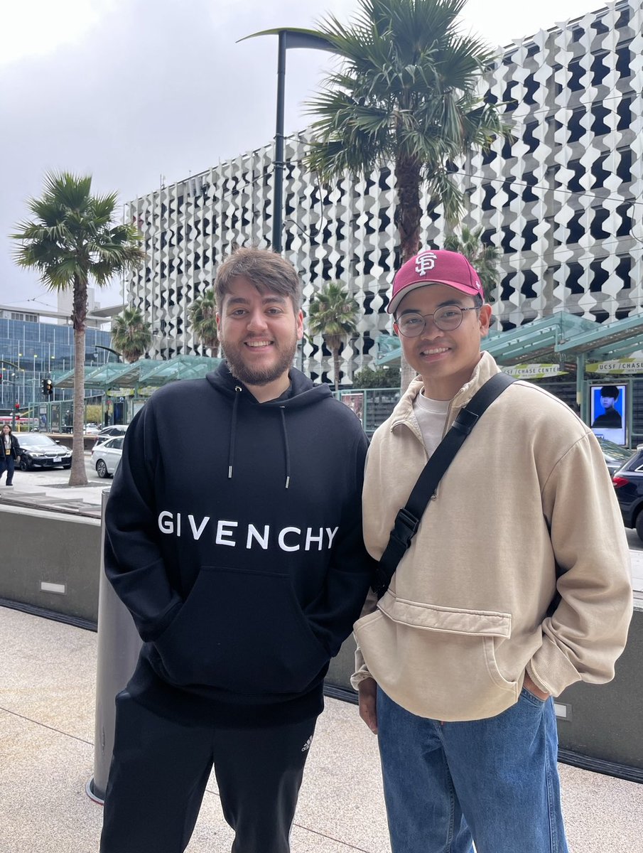 baxmon's tweet photo. @palafoxlol I met you at Worlds! https://t.co/rOPQIyfkZC
