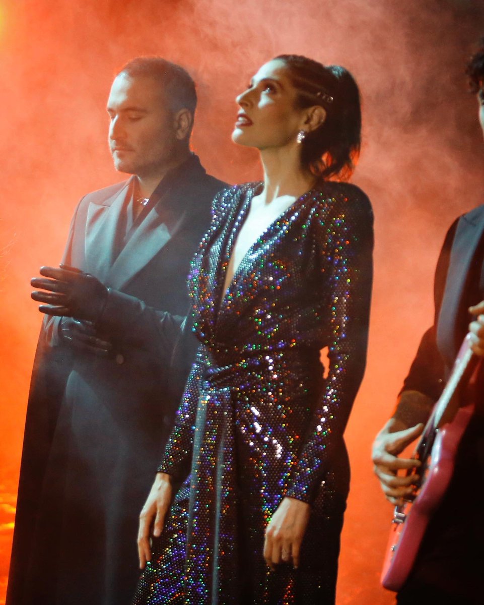 haashoficial's tweet photo. DATO CURIOSO de #TeAcuerdas : La noche que grabamos el video oficial 🎥 era #lunallena 🌑 ¡Se veía espectacular!
🎥💔▶️ https://t.co/wGTkfy1fe8 https://t.co/IvXBI9UbiQ