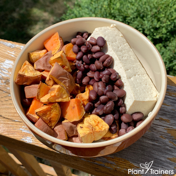 Beans, tofu, and sweet potatoes: the trifecta of a perfect and easy meal! 🌱
💪 These powerhouse ingredients offer a balanced blend of protein, fiber, and essential nutrients.