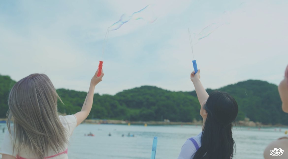 Jan_1_Official_'s tweet photo. M/V still cut #1

#january #remember #제니웨리 #리멤버 https://t.co/mmQ4VLqwRC