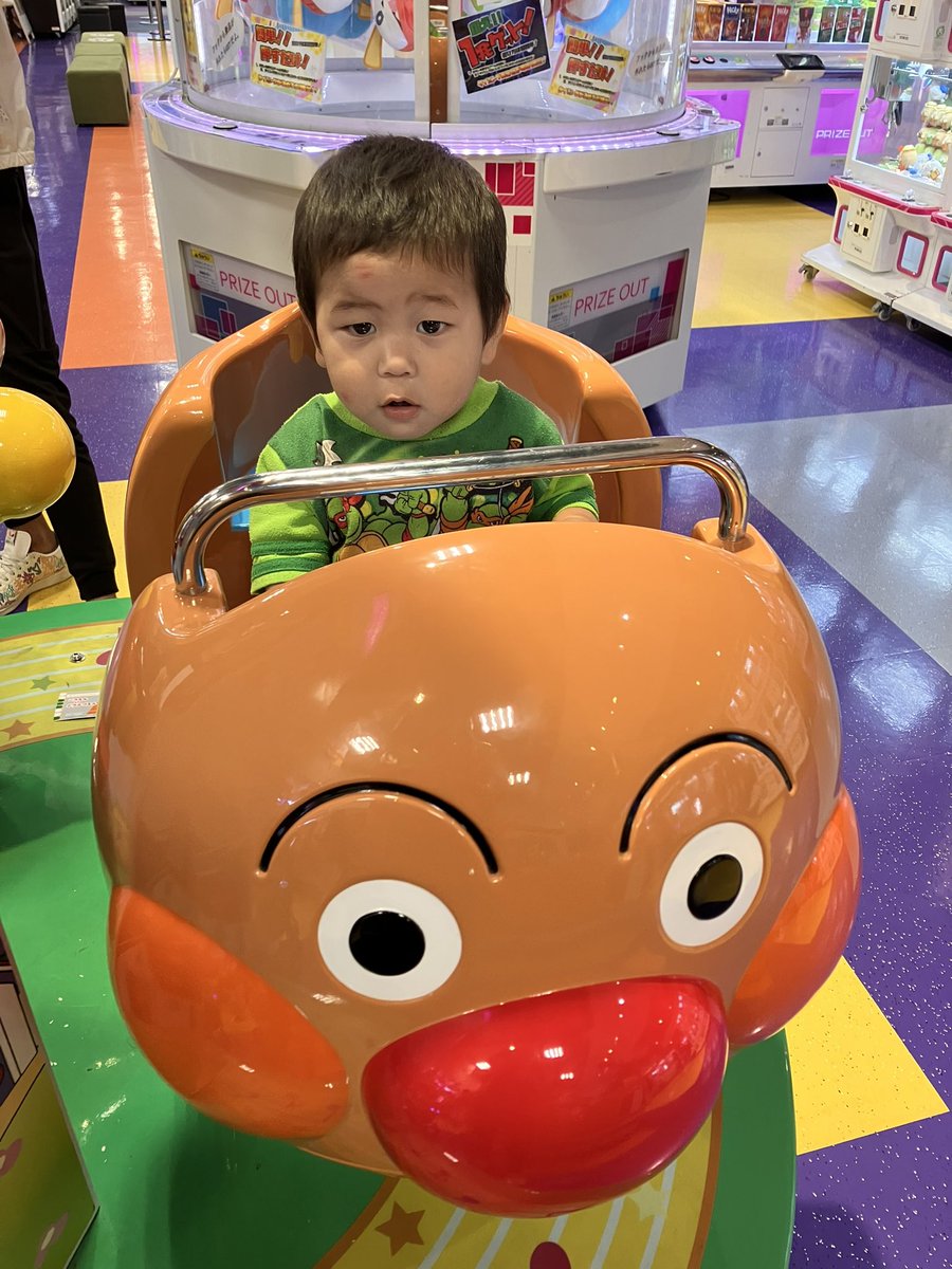yumeka407's tweet photo. あんぱんまん大好きな息子😁
離れたらぐずってまた行くまで
ずっとぐずる😅満足するまで
毎回遊ばせてる爆笑😂😂
今年初めての花火綺麗だった🎆💕 https://t.co/q1TqtVadOt