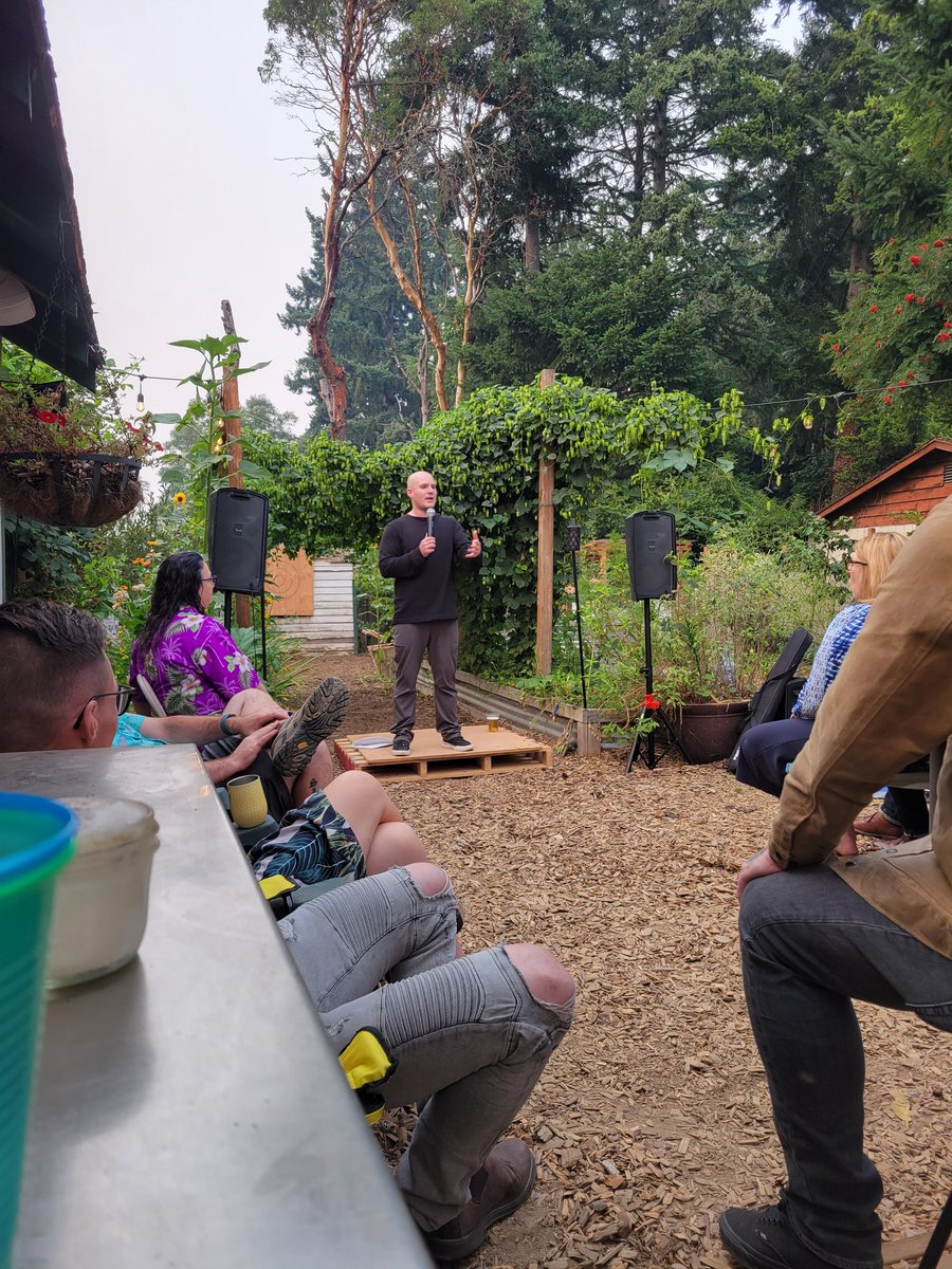 Nomad406Liberty's tweet image. Thanks Rob for coming out west, so much cooler and more intimate than just a night at a club. Yall were great!