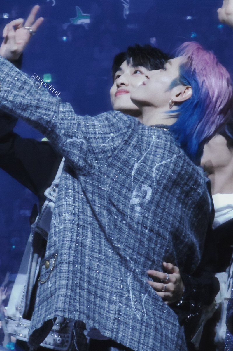 📷230818📷
📷KCON LA 2023 - Day1📷

🌹&amp;☁️ 🥹🥹🥹

#TAEYONG #태용 
#WINWIN #윈윈
#NCT127 #엔시티 
#WAYV #威神V