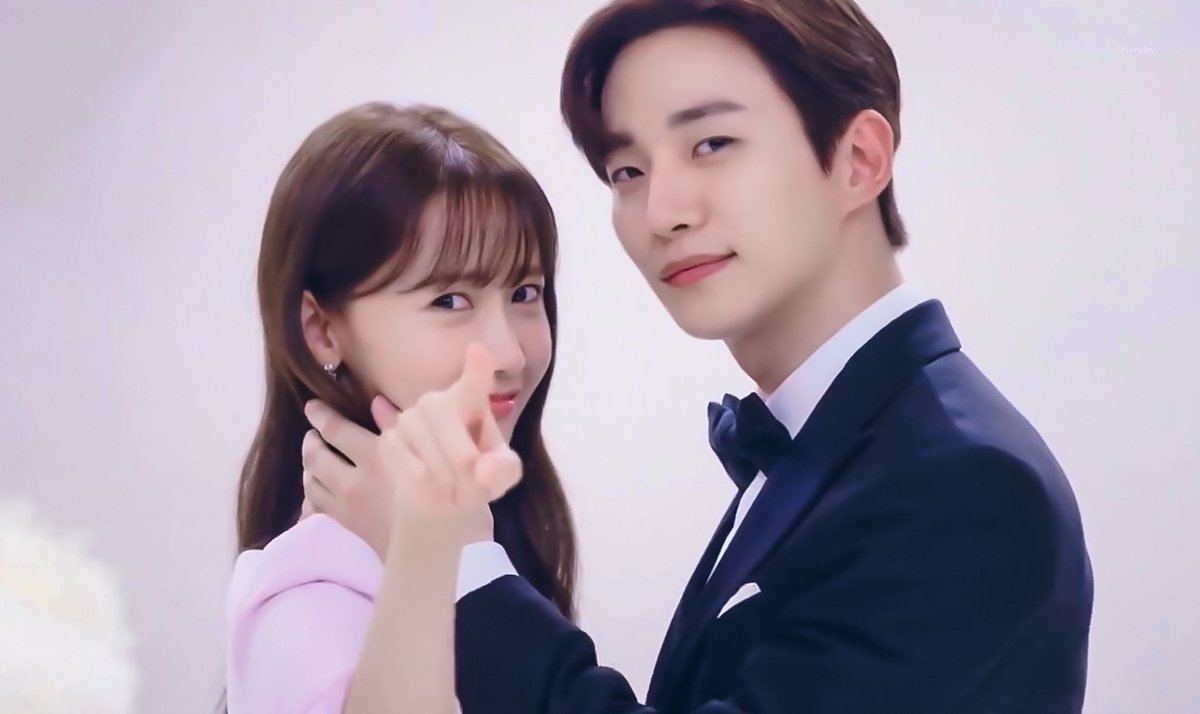 everyday__is's tweet photo. #킹더랜드 에필로그 

#윤아 #임윤아 
#준호 #이준호 https://t.co/7boNduv9f2