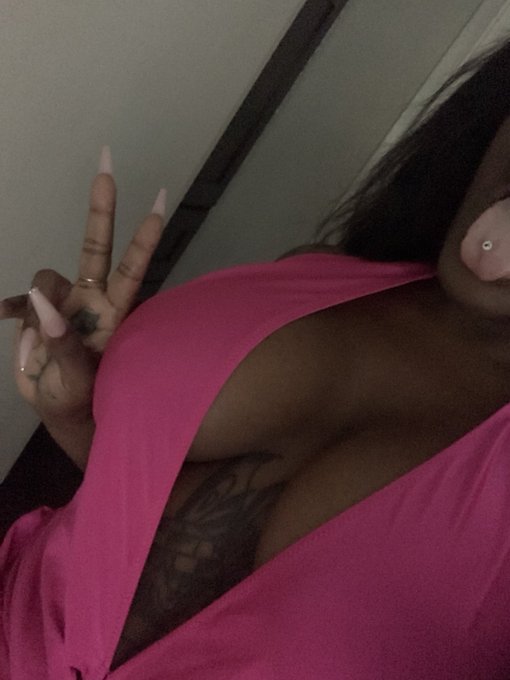 Headed out to the urban x awards https://t.co/s1Q3Zr8br4<a href="/tag/throwbackthursday"class="tags"><span>#throwbackthursday</span></a>