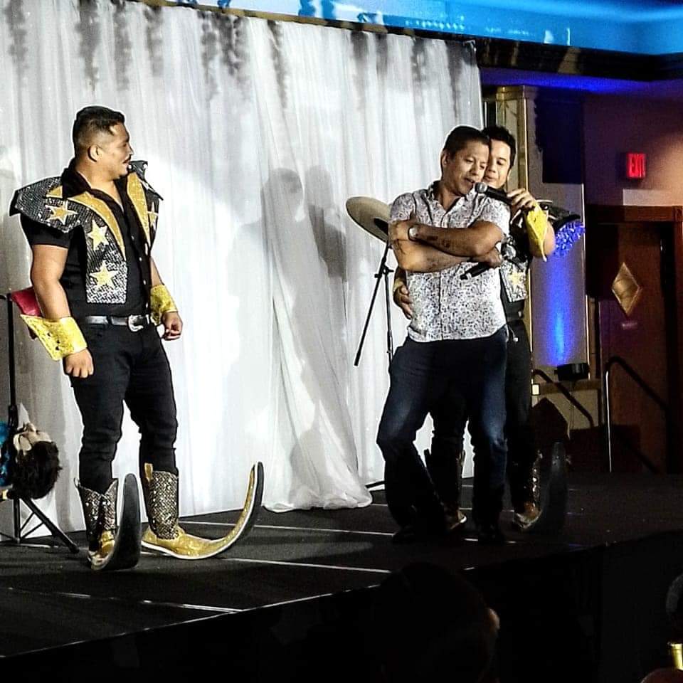 Gracias a todos los que nos acompañaron este fin de semana en #Berwyn 🤠❤️ fue una noche muy divertida para nosotros!! Lo disfrutamos como no se imaginan. 🤣 

Gracias a REVENTON PROMOTIONS y <a href="/CocoEntUSA/">CocoEntertainmentUSA</a> por todas las atenciones! ❤️🙏

#Chicago #PelillosDeCuliacan #Illinois