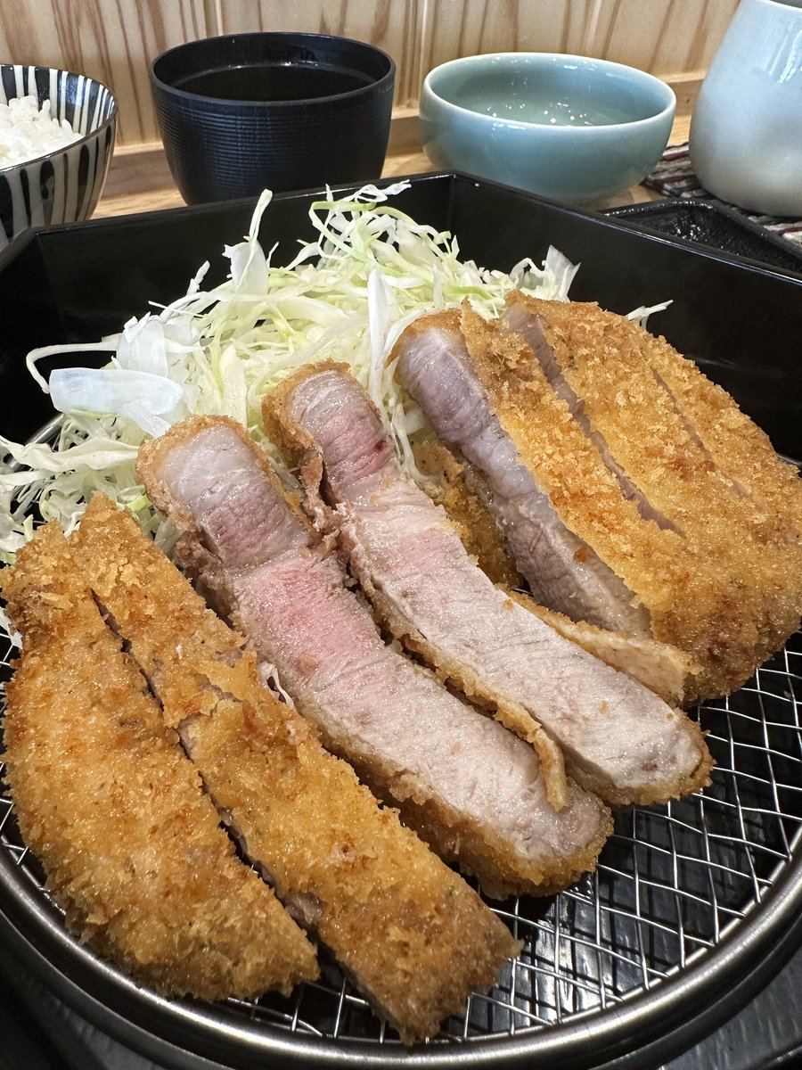gourmetemperor's tweet photo. 今日のランチは知多市に昨年オープンしたとんかつ屋さん🐖 https://t.co/zubYG6U5NF