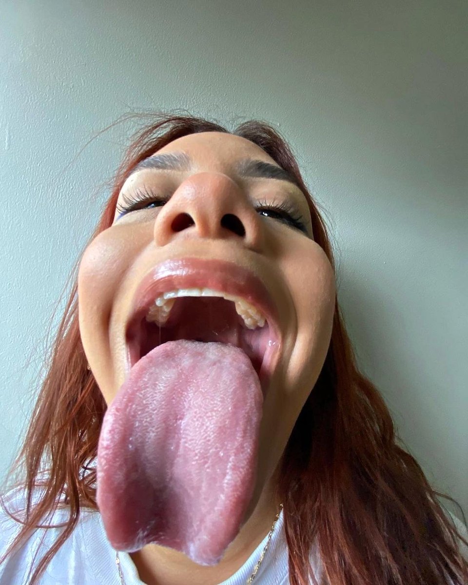 oralvids's tweet photo. A collection of images and videos for tongue, mouth, and saliva fetishes.

Follow me @oralvids

#tongueout #tongues #tongue #spit #ceweksange #longtongue #saliva #beautifulgirl #drooling #tonguethursday #cewesange #ahegao #cewekmontok #lidahpanjang #ceweknakal #SANGE_AAAAAAAAAAH https://t.co/z71URkCFGM