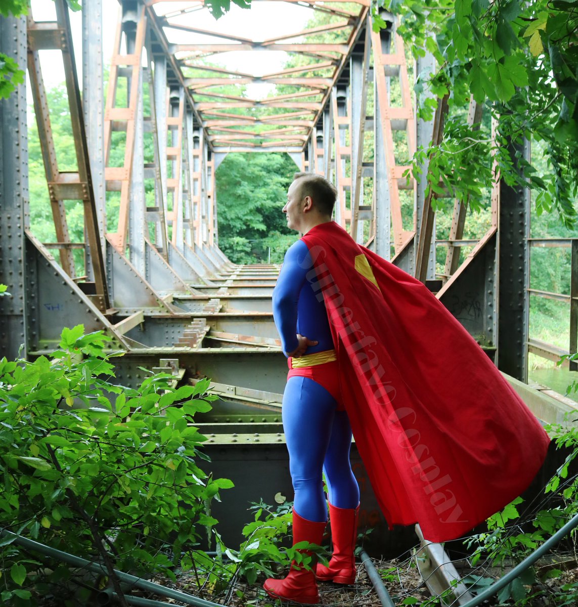Superfavoberlin's tweet photo. #superman #supermancosplay #cosplay #cosplayer
#supermancape #notrunksnosuperman #bringbackthetrunks #realsupermanweartrunks #supermanwearstrunks #alwaysredtrunks #redtrunksforever #supermantrunks #dc #dccomics #supermanlegacy #capeflattery #capeflats
#lostplaces #lp #lostplace https://t.co/k5AoUoLLVI