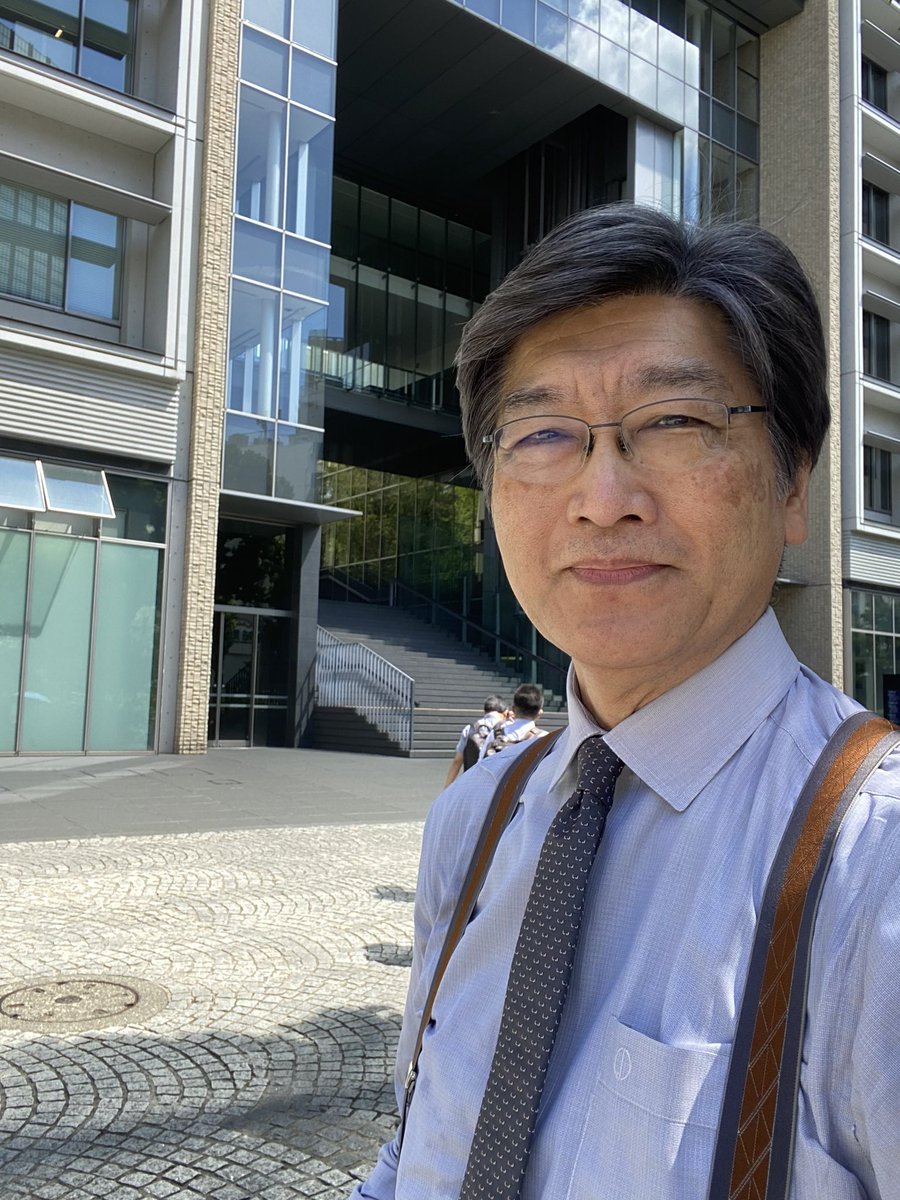 山元一慶應義塾大学教授と岡口弾劾 裁判の証人尋問打ち合わせのため、慶應三田校舎に行ってきました。小林節名誉教授と院生向け演習を持っていた時以来で久しぶりの三田です。弾劾 裁判の本質を裁判員にわかりやすく語って頂けるのでとてもありがたいです。 #伊藤塾 #伊藤真 ...