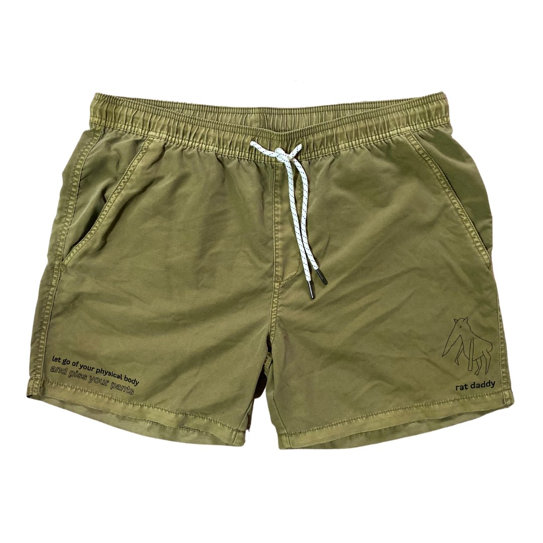 Rat___Daddy's tweet image. for the first time ever..

RAT DADDY SHORTS

available here: 
ratdaddysstore.etsy.com

designed by rat daddy

printed by tommasoprints (insta)

based on a true story

limited sizes left
and a couple of old shirts available too