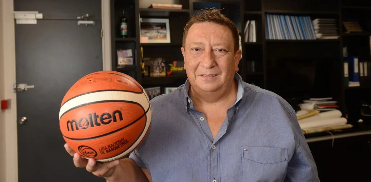 EzequielBergero's tweet photo. "Si quiere que las cosas funcionen bien para afuera, primero deben funcionar bien adentro".

La selección Argentina de básquet se queda afuera de los JJOO y del Mundial.

La actualidad equipo es un reflejo de años de malas gestiones dirigenciales y una Liga Nacional devastada. https://t.co/W3jvGIVj2u
