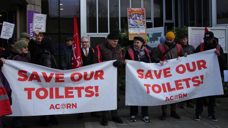 Public toilets🚽 are essential, not a luxury. This is why our members in Brighton have been fighting to keep them open across their city. An an excellent 🧵