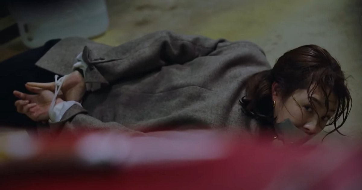 後ろ手に縛られて、テープで口塞がれて、床に転がされて、灯油をかけられて、火を見せられて（未確認ｗ）。
絶望的で素敵ですね。