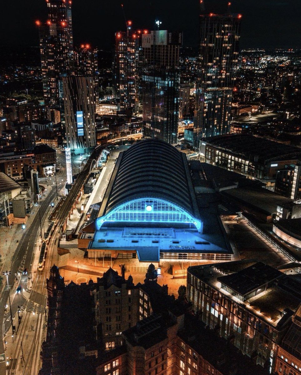 #MCR day and night…🏙🌃  

What amazing shots of our member <a href="/mcr_central/">Manchester Central</a>! 

📸 <a href="/kdnystn/">David C</a> 

📸 @the.nomad.drone (IG)