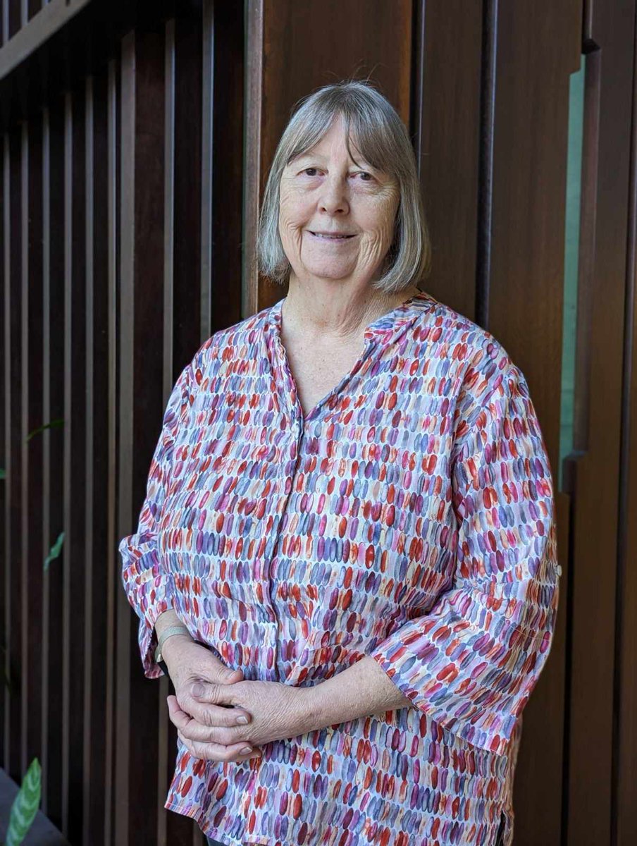 NatCentAusChLit's tweet photo. Congrats to Jenny Stubbs, awarded the Nan Chauncy Award 2023 for outstanding contribution to Australian Children's Literature. Wendy Rapee @TheCBCA National Chair says it's 'Volunteer advocates of reading, like Jenny, who embed reading into our culture'  https://t.co/d6nQp34g1x https://t.co/vEmLlnoolk