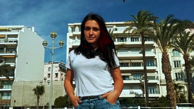 Noto che il femminicidio della 25enne #VeraSchiopu, uccisa da due rumeni in provincia di Catania, non sta registrando lo stesso grado di indignazione dello stupro di gruppo di Palermo.

Forse perché non è un trofeo contro gli italiani assassini e stupratori? 

P.S. Sui 6