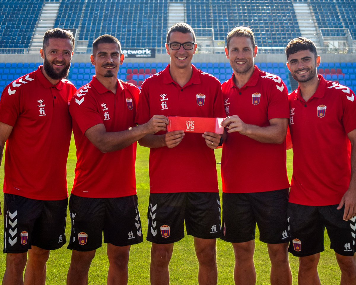 CD Eldense SAD (@cd_eldense) on Twitter photo ©️✅ Nuestros capitanes para la temporada 2023/24 📆
<a href="/PedroCapo18/">Pedro Capó Payeras</a>
<a href="/carlosRJ4/">carlos hernandez</a>
<a href="/timor_sv/">David Timor</a>
<a href="/gvallejo_13/">guillermo vallejo</a>
<a href="/sergio_ortu8/">Sergio Ortuño Díaz</a>
🔗 cdeldense.es/capo-carlos-he…
#AupaDeportivo #SeguimosSoñando ©️✅ Nuestros capitanes para la temporada 2023/24 📆
<a href="/PedroCapo18/">Pedro Capó Payeras</a>
<a href="/carlosRJ4/">carlos hernandez</a>
<a href="/timor_sv/">David Timor</a>
<a href="/gvallejo_13/">guillermo vallejo</a>
<a href="/sergio_ortu8/">Sergio Ortuño Díaz</a>
🔗 cdeldense.es/capo-carlos-he…
#AupaDeportivo #SeguimosSoñando