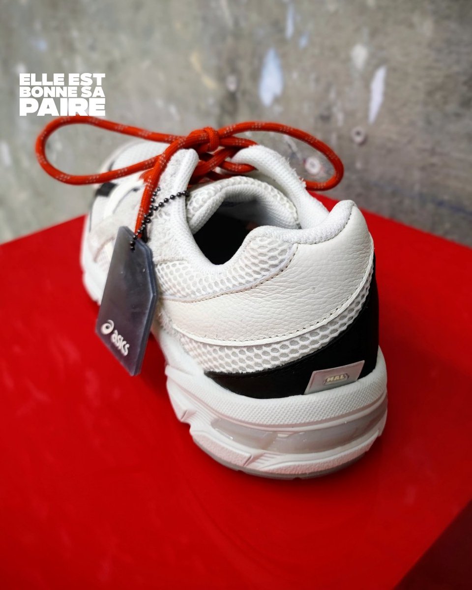 eebsp_'s tweet photo. Trilogie complétée du côté de #HALStudios x #ASICS GEL-1130 avec cette "Glacier" qui débarque le 25 août (à 150€). Vous avez suivi cette saga ? https://t.co/YjsfdngMFu