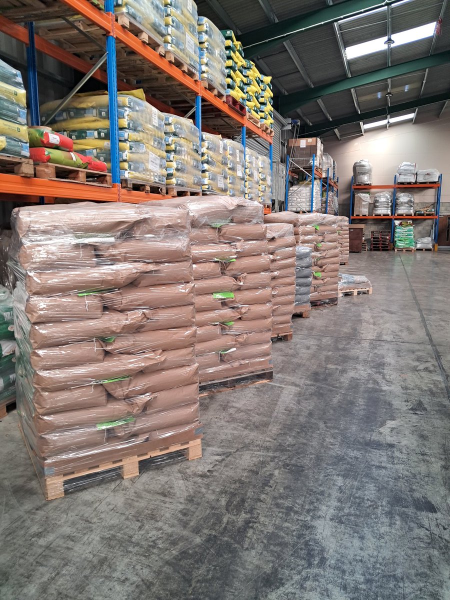 organicwalnes's tweet photo. Organic forage, environmental and cover crop mixes ready for loading this morning https://t.co/MKYxgfqpfD