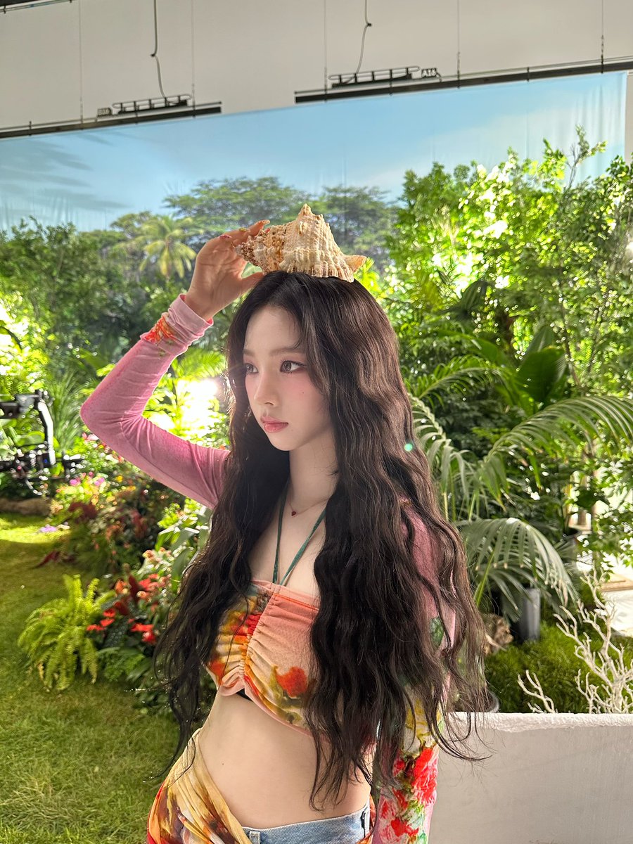 aespasbbl's tweet photo. [230821] 6:41PM KST/5:41AM EDT: ❤️

- +2 📸
- i’m going to sleep noooooow~~~!! 
i’ll do well for the miami concert too!! 🩵🩵 https://t.co/aX4YX0w4I7