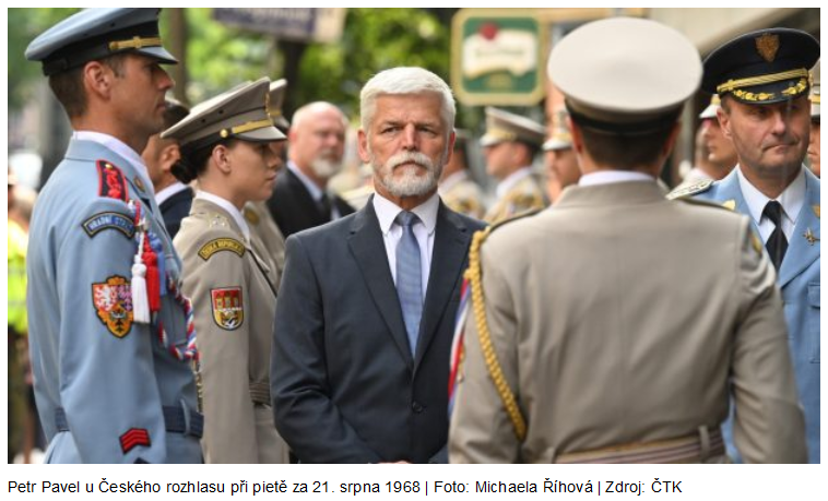 "Pokrytci, podobáte se nabíleným hrobům! Navenek sice vypadají krásně, ale uvnitř jsou plné mrtvých kostí a všemožné špíny."
(Mt 23:27)
Petr Pavel se měl dnes zdržet veřejných vystoupení. A nejen on. Tichá pieta v ústraní by byla vhodnější. Pokrytectví je rakovina politiky.