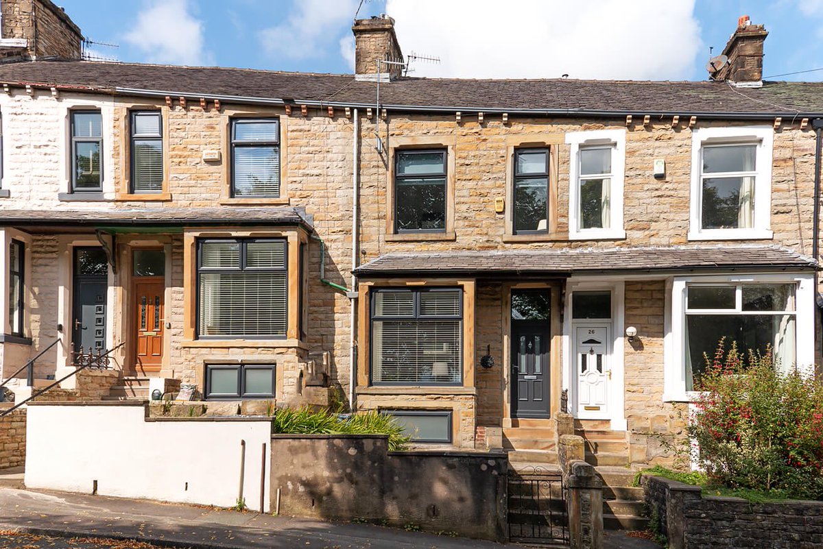 PendleHillProps's tweet image. 👀SneakPreview👀 ComingSoon #ForSale #3Bed #Basement #HighQualityFinish #LovelyValue  #Over1100sft