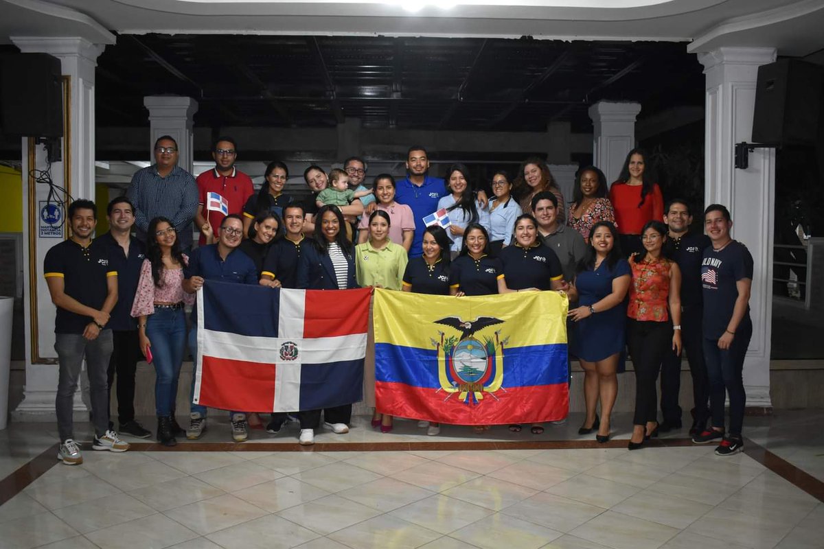 JCIManta's tweet photo. 📌 VISITA INTERNACIONAL

Con mucho entusiasmo recibimos a la Presidenta de JCI República Dominicana @MarinelCanela, quien aprovechó su estadía en el país para conocer nuestra O.L, y en la cual tuvimos la grata asistencia y compañía de miembros de @JciChone y @JCIPortoviejo #Manta https://t.co/Hs8ZZHLJt6
