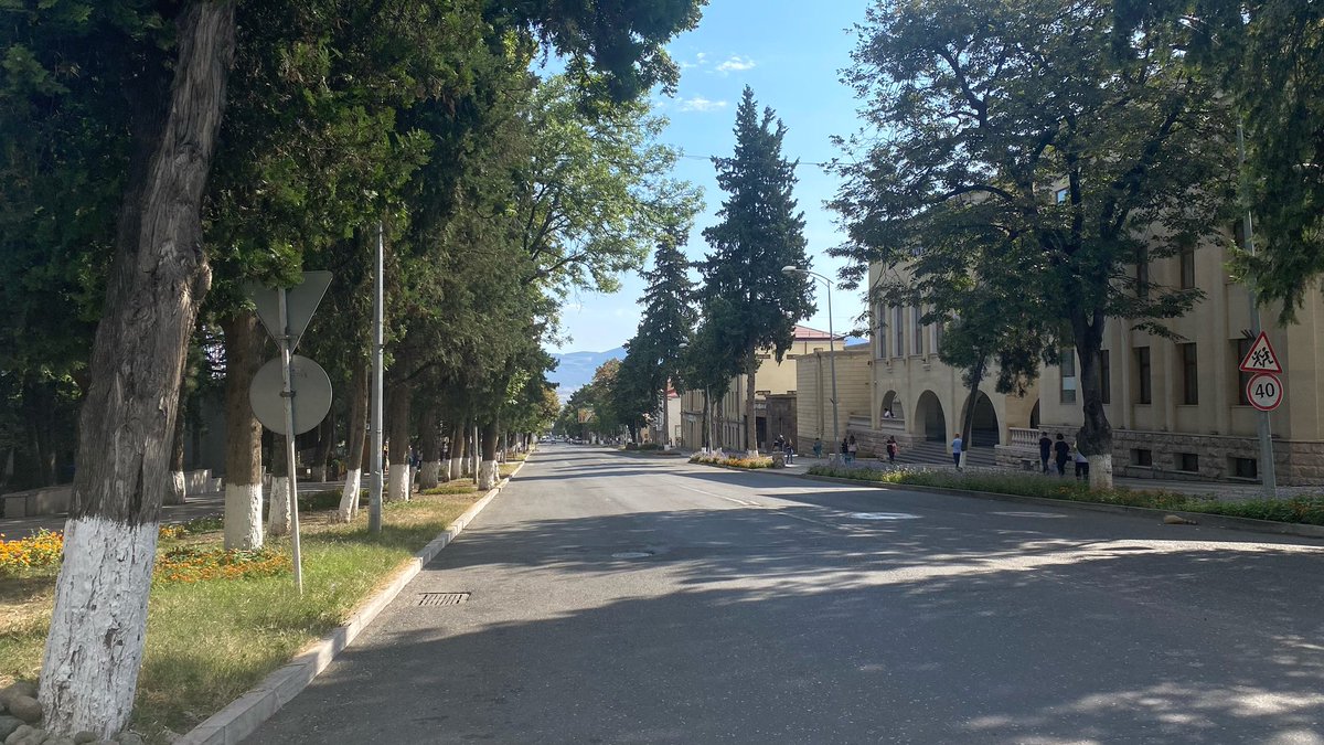 Irina___97's tweet photo. Monday morning. Central street of #Stepanakert https://t.co/SKbglrSg4u