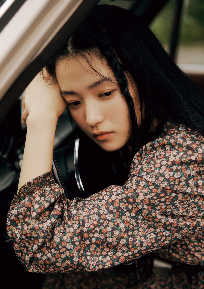 _ktrfiles's tweet photo. Kim Taeri x Thursday Island 23 Fall Campaign {ROUTE 66 SYNDROME} (5)

#KimTaeRi #김태리 https://t.co/63ZCvxNC5G