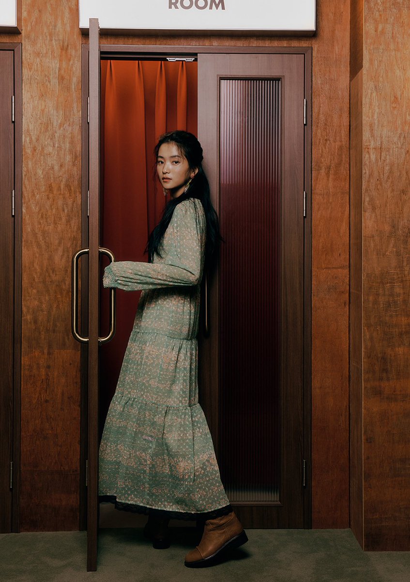 _ktrfiles's tweet photo. Kim Taeri x Thursday Island 23 Fall Campaign {ROUTE 66 SYNDROME} (5)

#KimTaeRi #김태리 https://t.co/63ZCvxNC5G