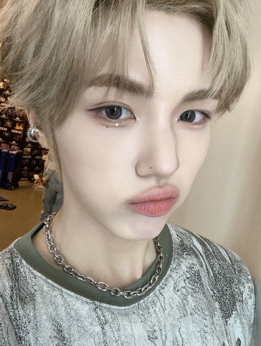 오랜만에 깐머냥✨
#성민 #KAMPFESTCDMX