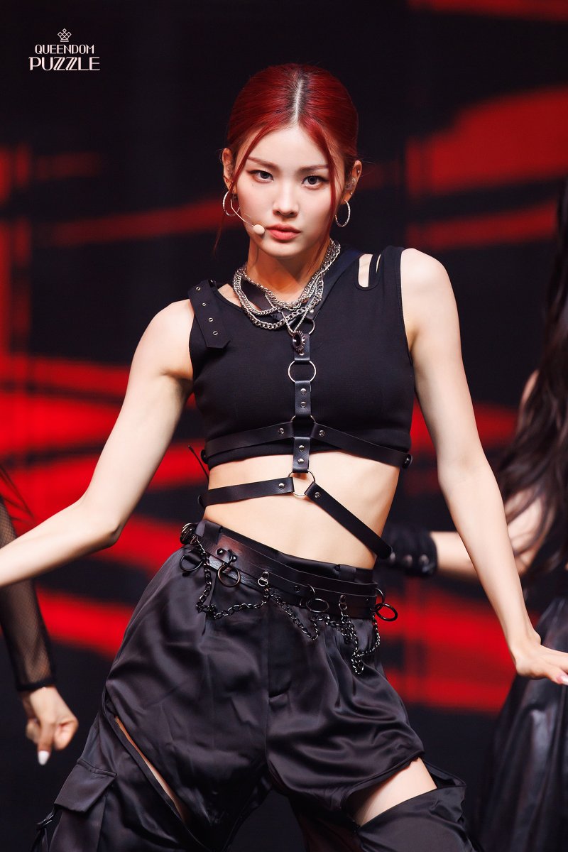 MnetKR's tweet photo. [#퀸덤퍼즐] 최종회 비하인드 포토📷 #SNAP ②

다시 한번 선보인 레전드 무대🔥
파이널 비하인드 포토 공개

#상아 #SANGAH
#엘리 #ELLY
#여름 #YEOREUM
#예은 #YEEUN

걸그룹 최상의 조합을 완성하라! Mnet 〈퀸덤퍼즐〉 

#퀸덤퍼즐 #QUEENDOMPUZZLE #퀸덤 #Mnet #엠넷 https://t.co/TpV7oaj0Rf